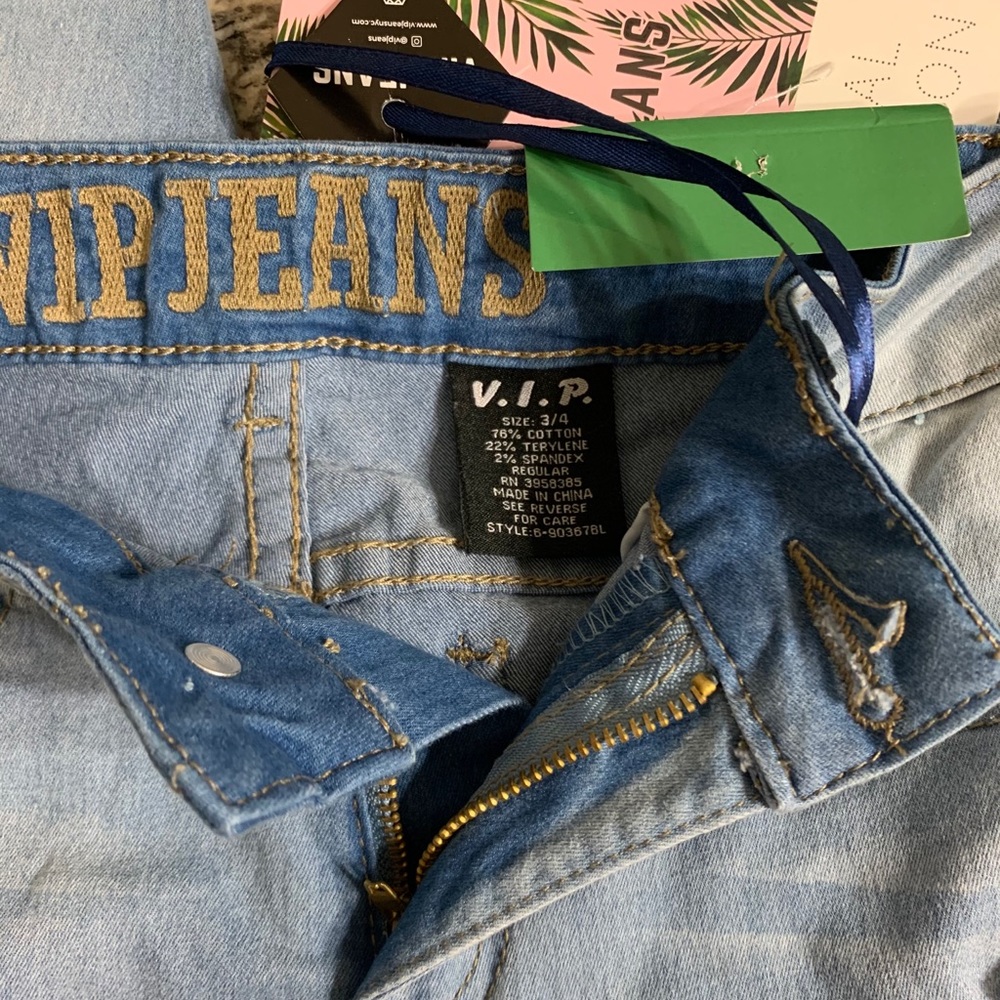 VIP JEANS - Picture 3 of 3